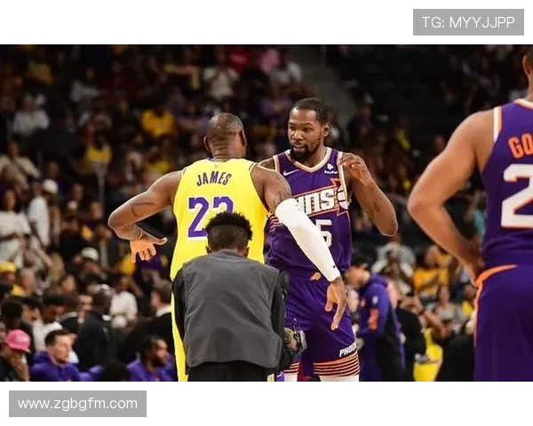 杜兰特领衔太阳队大胜湖人 詹姆斯与浓眉双星失常显现潜在危机