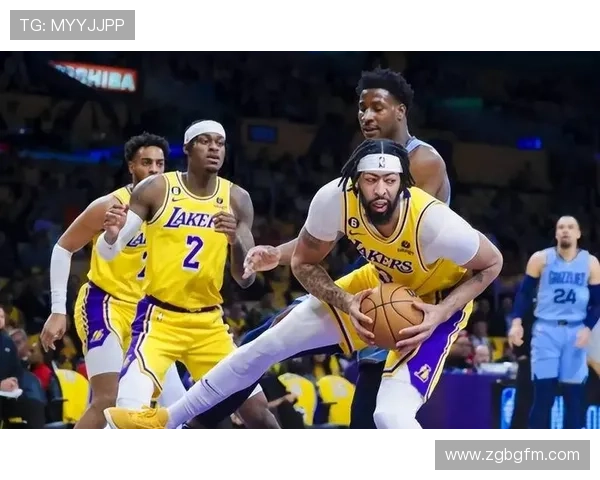 浓眉哥伤情更新湖人全力备战新赛季詹姆斯将带领球队冲击总冠军