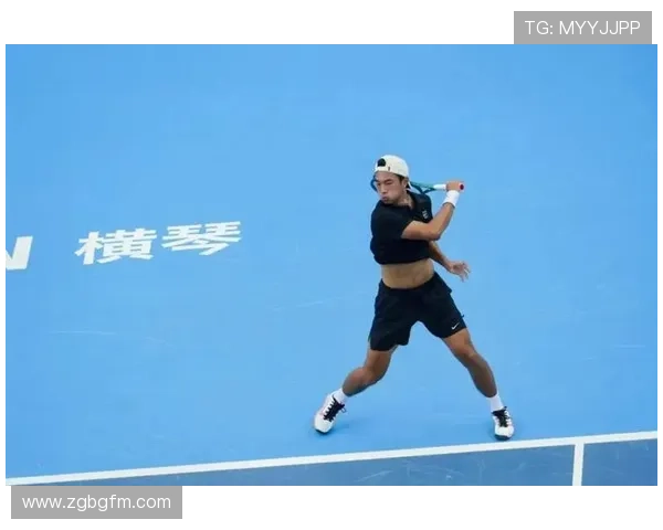 网球赛季激战正酣 世界顶级选手争夺年终总决赛席位